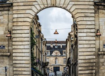 france/bordeaux/saint-michel/landmark/door-of-the-mint