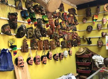 guatemala/chichicastenango-market/landmark/moreria-santo-tomas-fabrica-de-mascaras