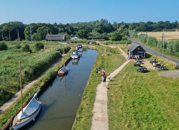 united-kingdom/norfolk-broads/attraction/national-trust-horsey-windpump-2