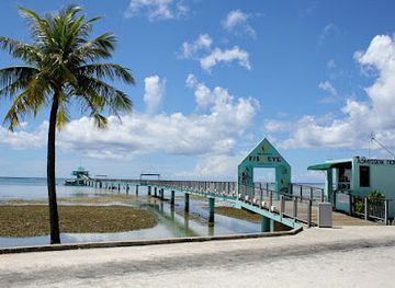 guam/northern-guam/landmark/fish-eye-underwater-observatory