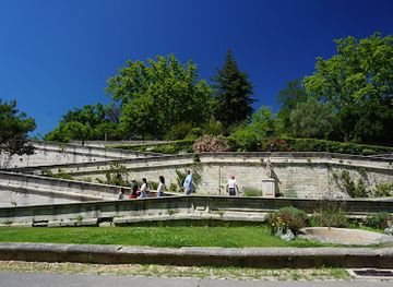 france/languedoc/landmark/jardin-des-doms