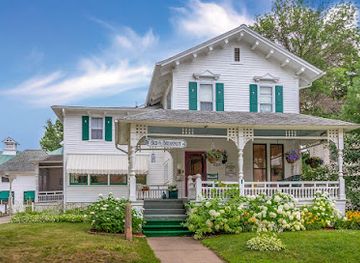 minnesota/winona/landmark/carriage-house-bed-breakfast