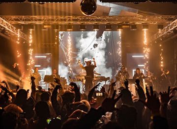 nebraska/lincoln/landmark/the-royal-grove