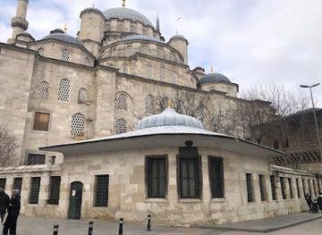 turkiye/istanbul/landmark/yeni-cami-meydani