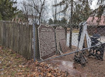 wisconsin/great-river-road/landmark/wisconsin-state-historical-marker-239-heritage-hill-state-park