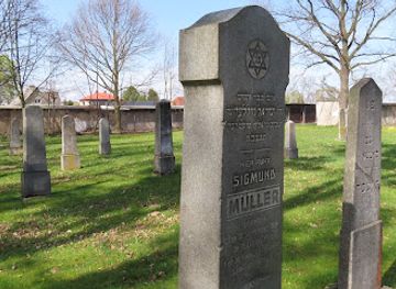 czechia/silesia/landmark/jewish-cemetery-new-bohumin