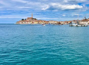 croatia/rovinj/landmark/plaza-balota