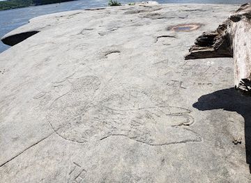 pennsylvania/dutch-country/landmark/national-register-big-indian-rock-petroglyphs