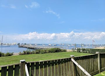 rhode-island/newport-coastline/landmark/hunter-house