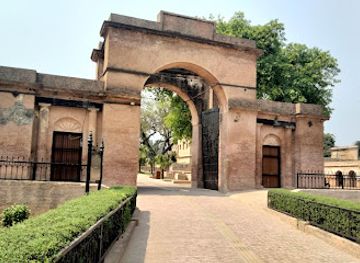 india/lucknow/gomti-nagar/landmark/the-residency-lucknow