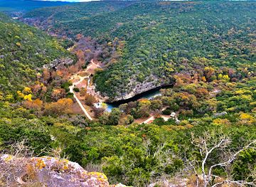 texas/red-river-valley/landmark/lost-maples-state-natural-area