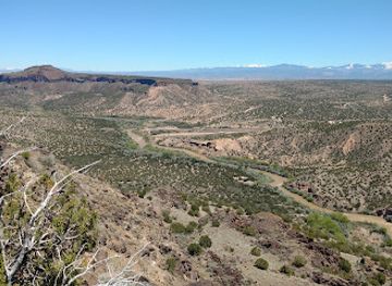 new-mexico/sangre-de-cristo-mountains/landmark/white-rock-overlook