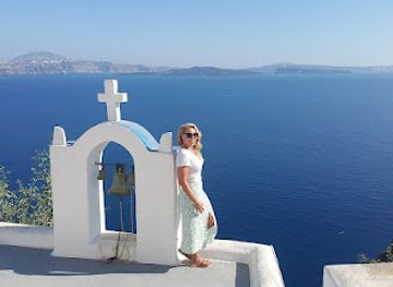 greece/pyrgos/landmark/golden-ibex-santorini-private-tours-wine-tours-cooking-class