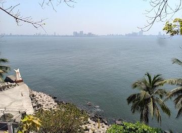 india/mumbai/landmark/raj-bhavan