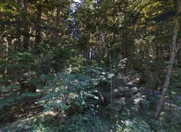 montana/glacier-national-park/landmark/upper-lake-mcdonald-ranger-station-historic-district