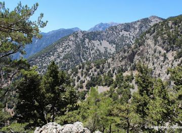 greece/samaria-gorge/landmark/kormokopou-cave