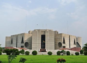 bangladesh/madhupur-tract/landmark/bangladesh-national-parliament-house