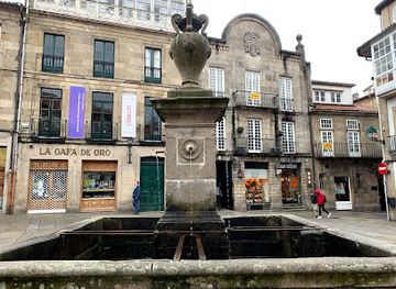 spain/santiago-de-compostela/casco-historico/landmark/fonte-do-toural