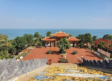 vietnam/phu-quoc/landmark/quoc-mau-hall