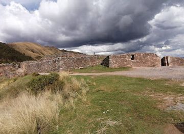 peru/cusco/san-pedro/landmark/puka-pukara-archaeological-complex