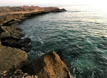 Igraren rocky beach