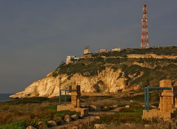 israel/rosh-hanikra/landmark/rosh-hanikra-sea-reserve
