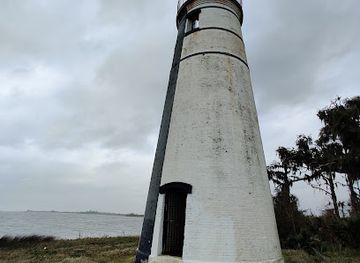 louisiana/northshore/landmark/tchefuncte-river-lighthouse