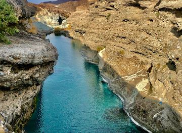 oman/ad-dhahirah-governorate/landmark/hawqayn-al-kanadk