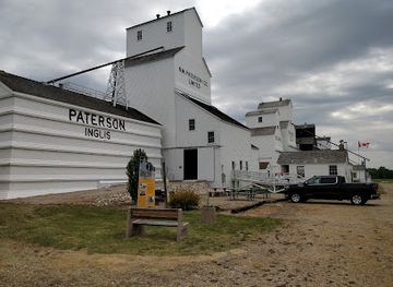 canada/parkland-region/landmark/inglis-grain-elevators-national-historic-site
