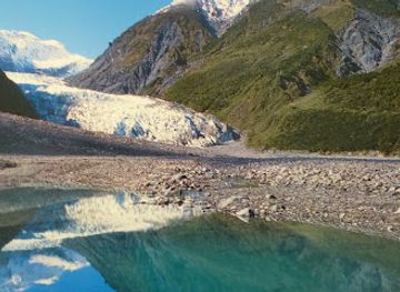 new-zealand/fox-glacier/landmark/fox-glacier-guiding-glacier-tours-adventures