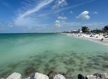 florida/st-petersburg-beach/landmark/1st-ave-beach-access