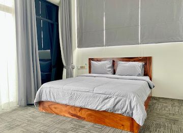 cambodia/phnom-penh/chamkar-mon/landmark/wh-chamkarmorn-residence