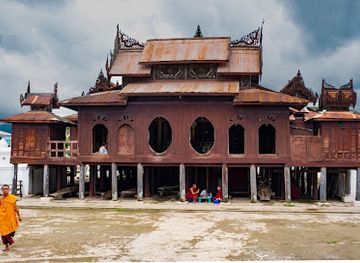 myanmar-burma/shan-plateau/landmark/shwe-yaunghwe-kyaung