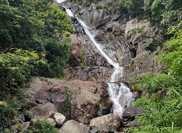 sri-lanka/horton-plains-national-park/landmark/surathali-ella