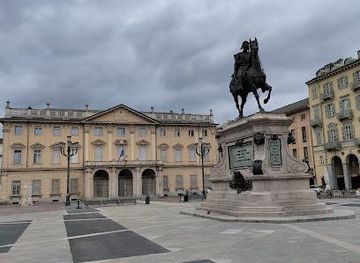 italy/turin/landmark/p-za-giambattista-bodoni