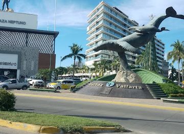 mexico/puerto-vallarta/landmark/playa-las-animas-puerto-vallarta