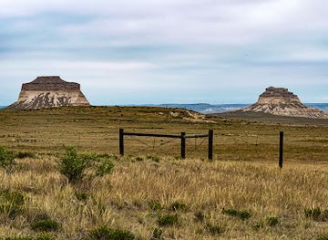 colorado/high-plains/landmark/pawnee-buttes-trailhead