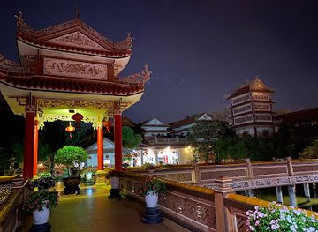 vietnam/da-nang/landmark/nam-son-pagoda