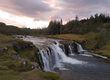 iceland/hveragerdi-area/landmark/sundlaugin-laugaskaroi