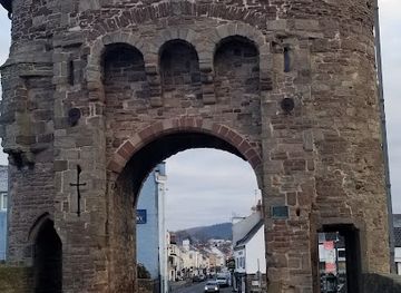 united-kingdom/monmouthshire/landmark/monnow-bridge