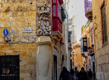 malta/blue-grotto/landmark/casa-bernard