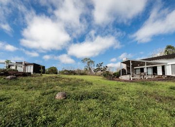 ecuador/galapagos-islands/landmark/montemar-galapagos-eco-luxury-villas-for-groups-families
