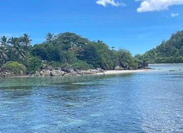 seychelles/ile-therese/landmark/mickey-and-sons-boat-charter