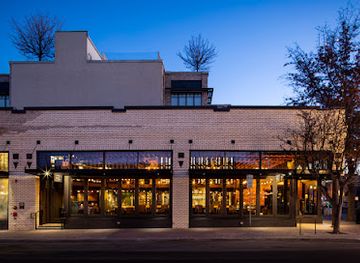 oregon/bend/landmark/domaine-serene-wine-lounge-bend