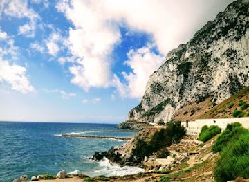gibraltar/catalan-bay/landmark/black-strap-cove