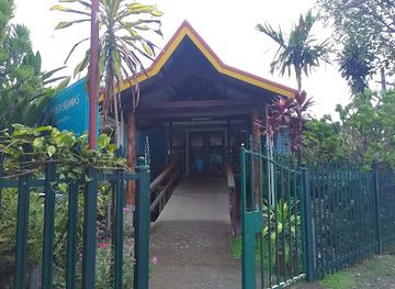 solomon-islands/uepi-island/landmark/s-i-visitors-bureau