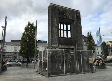 ireland/galway/landmark/quincentennial-fountain