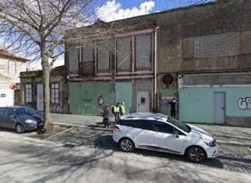 portugal/porto/landmark/diego-maradona