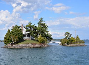 canada/atlantic-canada/landmark/zavikon-island