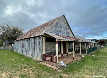 australia/central-west/landmark/great-western-store